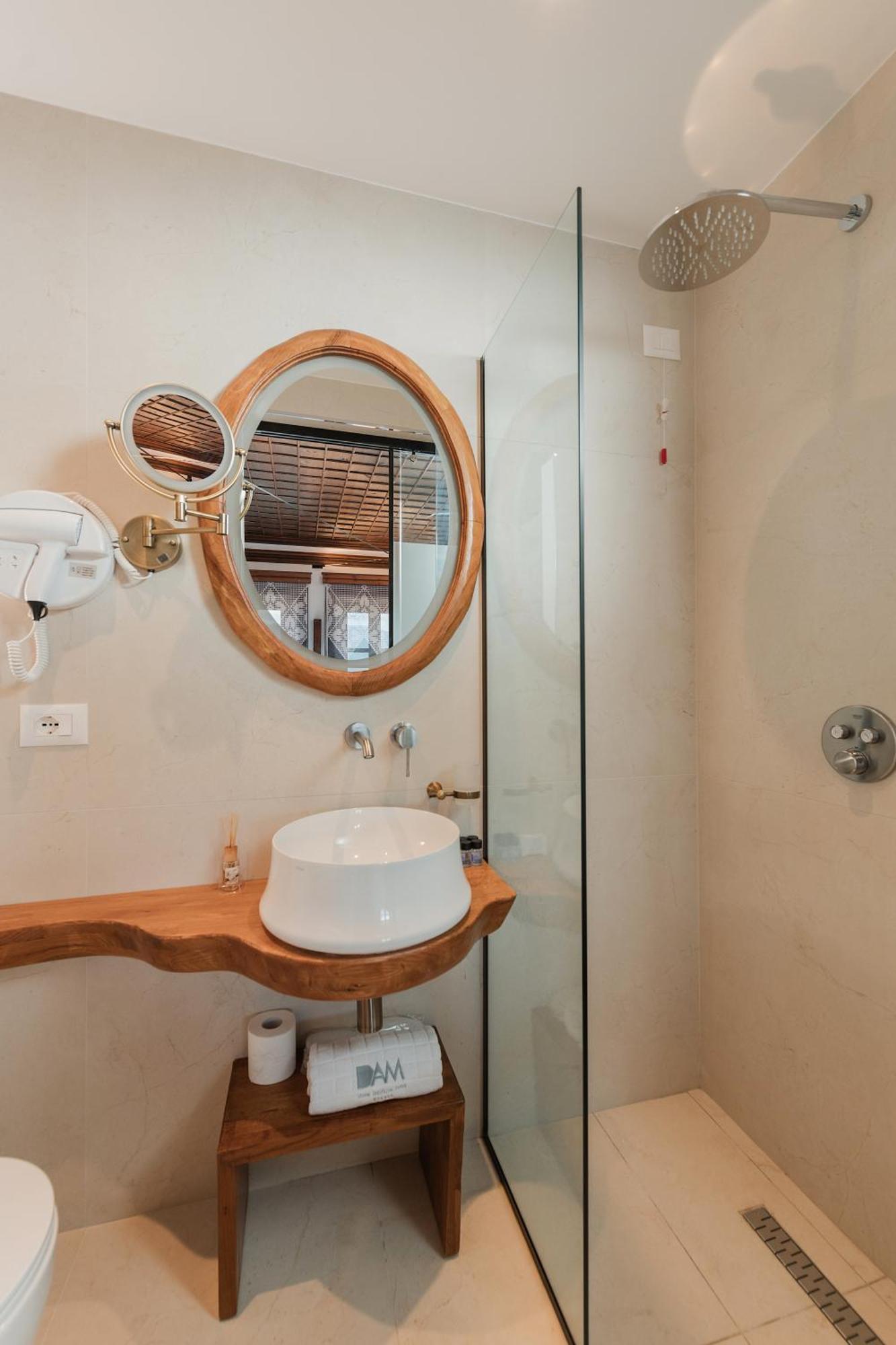 Dam Stone Boutique Hotel Gjirokaster Ngoại thất bức ảnh