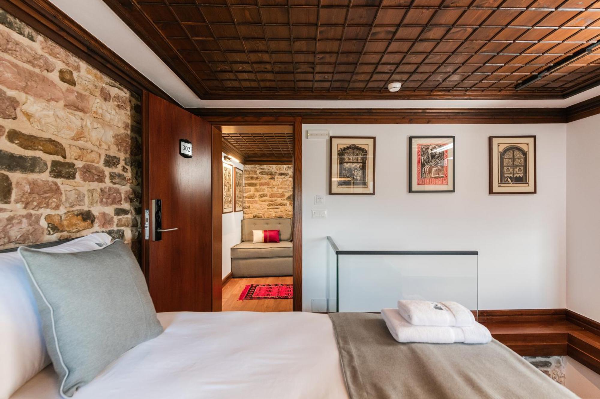 Dam Stone Boutique Hotel Gjirokaster Ngoại thất bức ảnh