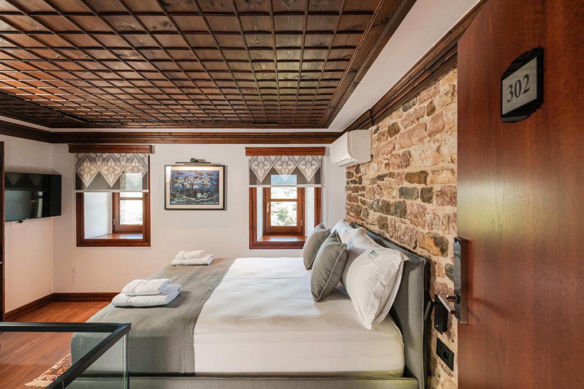 Dam Stone Boutique Hotel Gjirokaster Ngoại thất bức ảnh